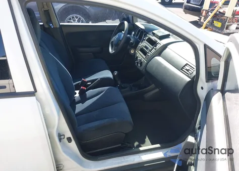 2011 Nissan Versa 1.6 из США, поврежденный, VIN 3N1CC1AP1BL390671